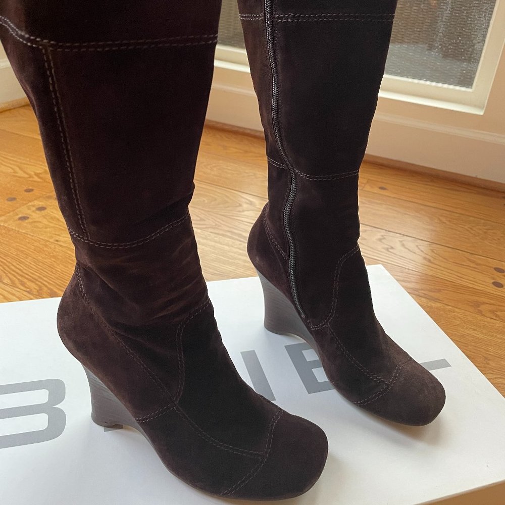 Bivel Brown Suede Boots